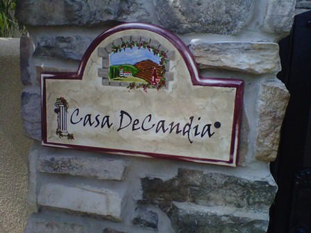 decandia-close-up.jpg