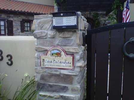decandia.jpg